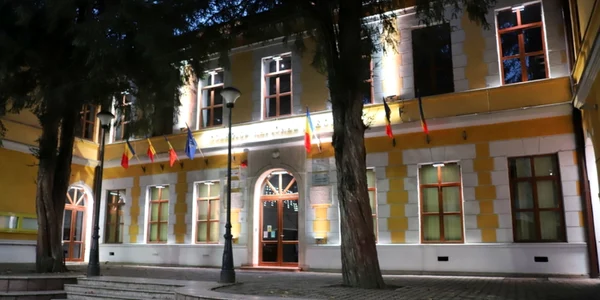 colegiul decebal din Deva foto daniel guta adevarul