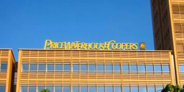 PwC acuzată de rasism. O româncă cere daune de 40 milioane lire
