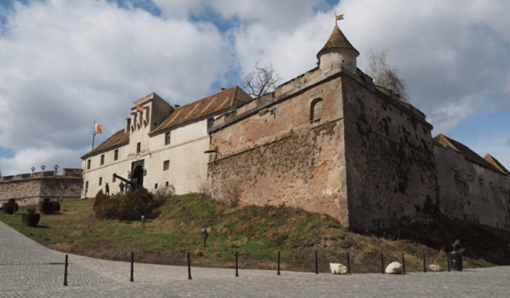 Cetățuia Brașovului se întoarce în proprietatea statului român după 7 ani de procese. Care este istoria clădirii-monument