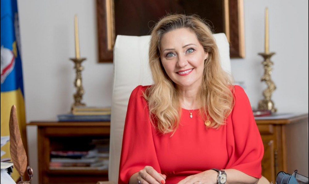 Elena Lasconi critică PSD și PNL că nu au înţeles nimic din votul românilor. „Nu taie nimic de la speciali, ci doar de la popor”