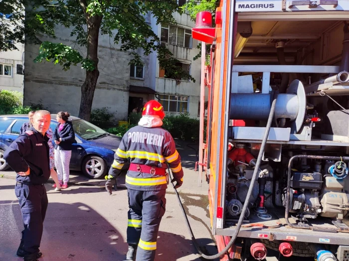 Explozia a avut loc într-un apartament situat la primul etaj al blocului FOTO ISU