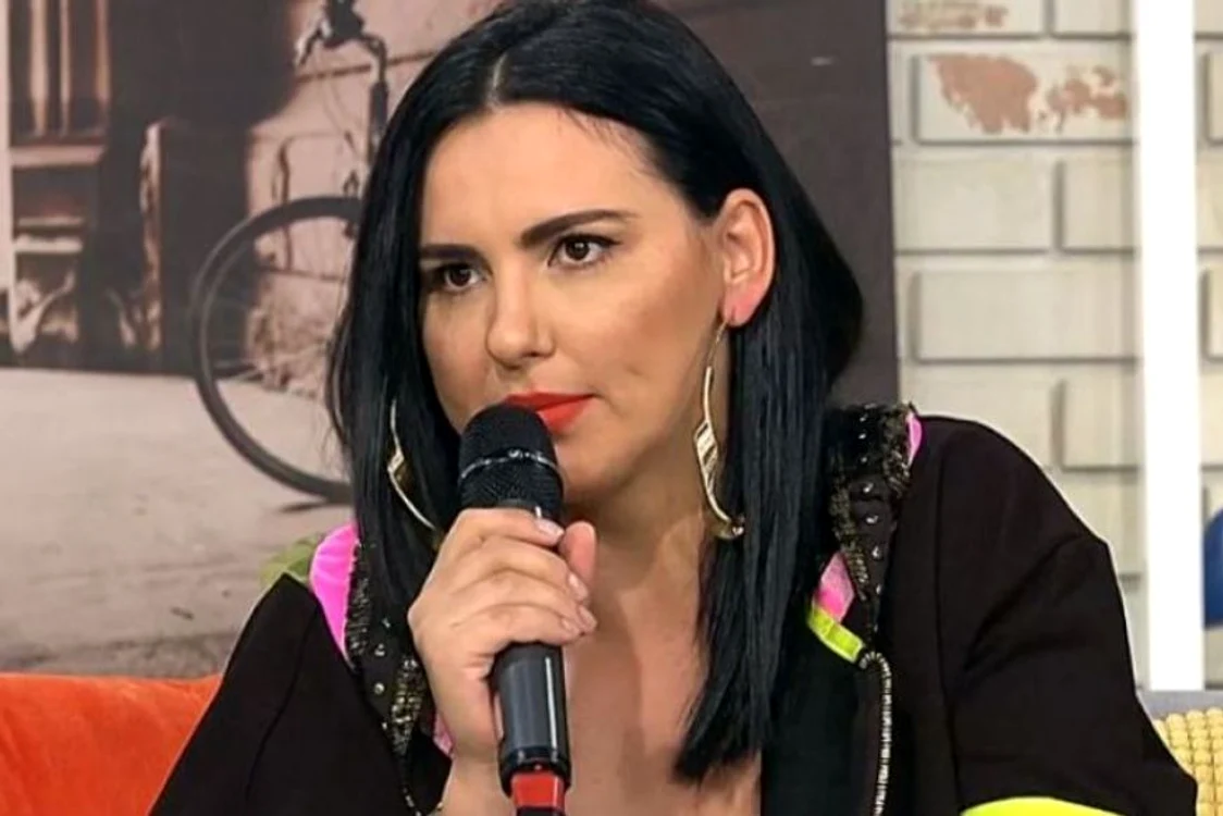 Lavinia Pârva a apărut la "Vorbește lumea", la două luni de când a devenit mămică