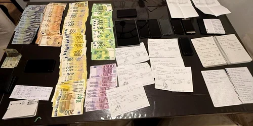 jupiter 4 perchezitii  jpg