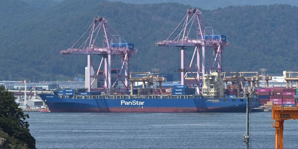 Noua rută arctică redesenează harta economică și geopolitică. Topirea ghețarilor a deschis calea unor rute comerciale stabile între Asia și Europa