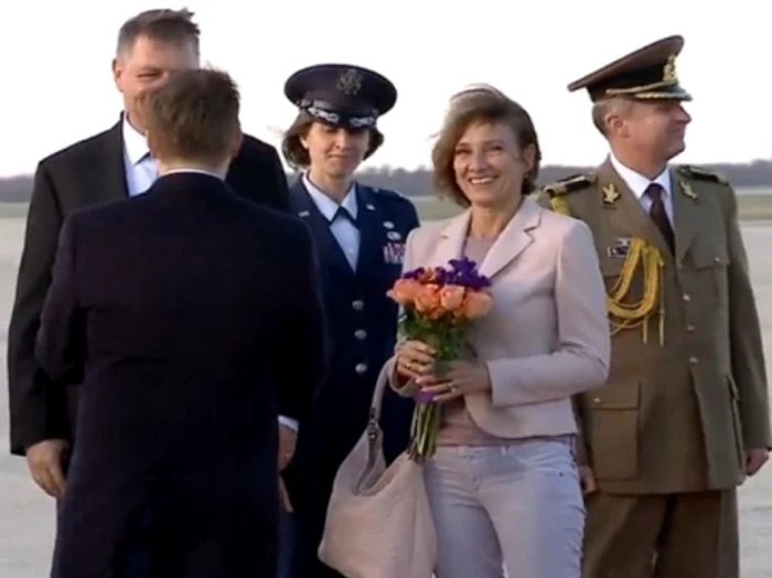 Scandal+fără+precedent:+Carmen+Iohannis,+dată+afară+din+Muzeul+Holocaustului+pentru+ținută+indecentă! 47023 jpeg