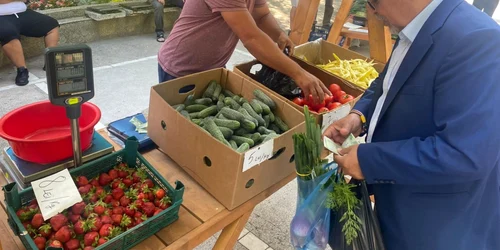 piata volantă caracl - foto facebook primaria caracal