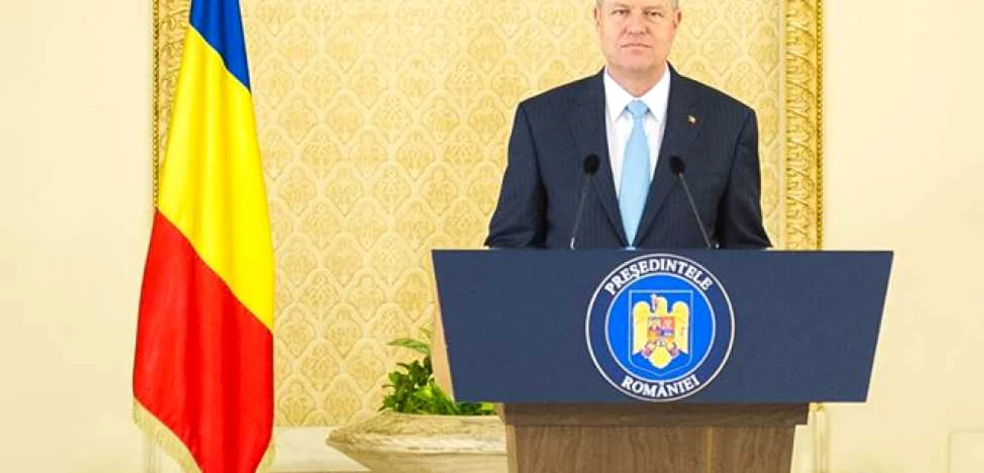 klaus iohannis pupitru cotroceni facebook admin prez