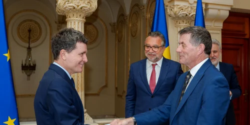 Nicuşor Dan si Președintele Curții de Conturi Europene, Tony Murphy FOTO ADM PREZIDENTIALA jpg