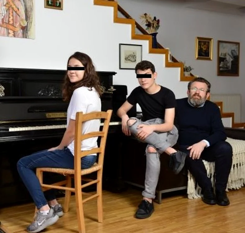 Adrian Titieni și cei doi copii
