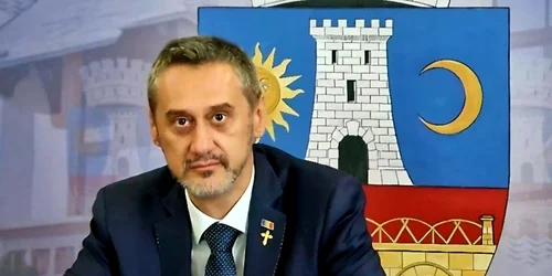 mario de mezzo, primar slatina facebook jpg