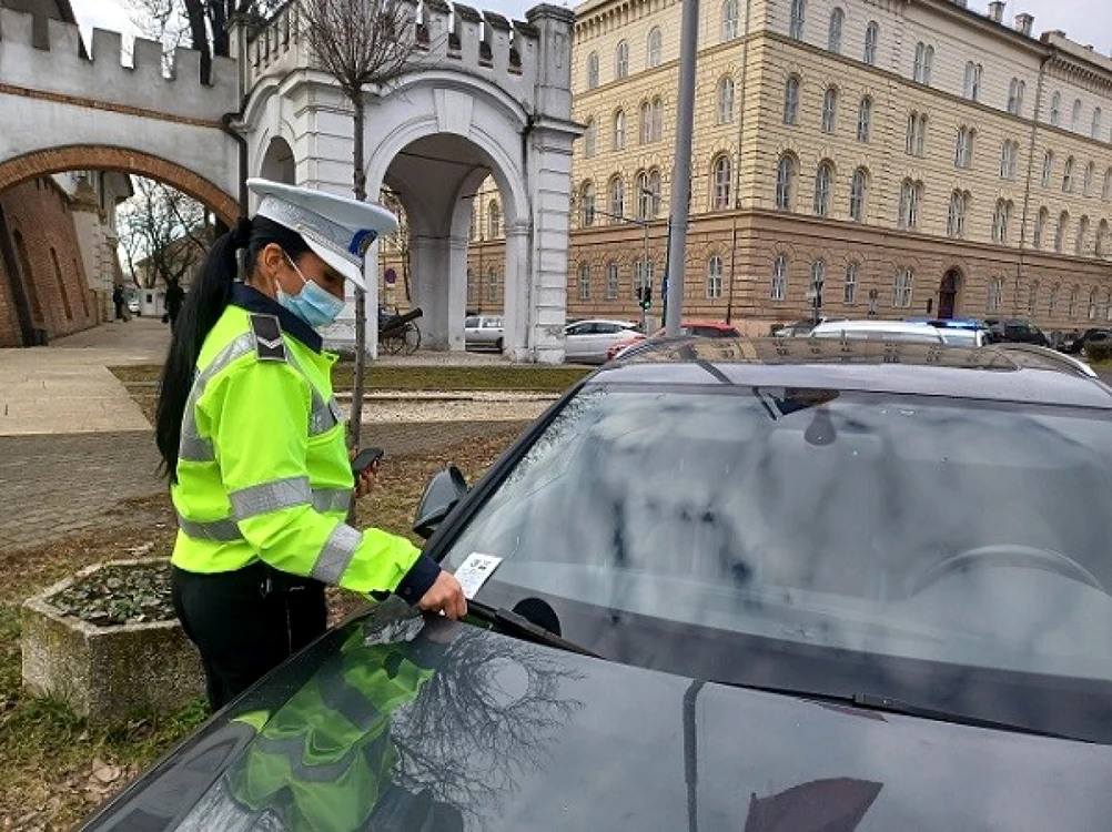 Autocolante politia locala FOTO Politia Locala Timisoara