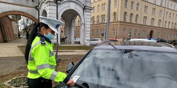 Autocolante politia locala FOTO Politia Locala Timisoara