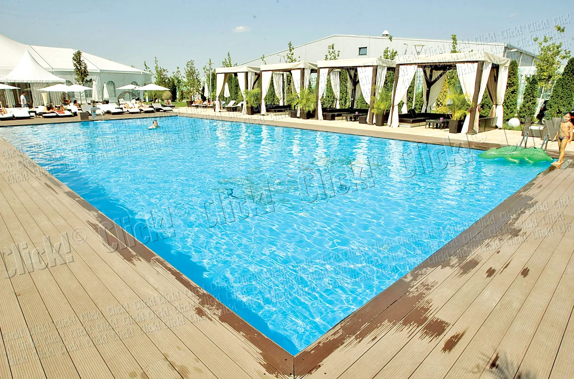 Invitaţii se vor relaxa  în luxosul decor  de la Ambasad’Or
