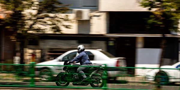 Motocicleta in Bucuresti FOTO Vlad Ispas Shutterstock jpg
