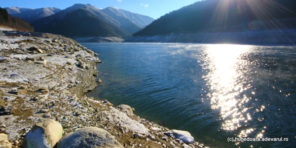 lacul gura apelor foto daniel guta adevarul