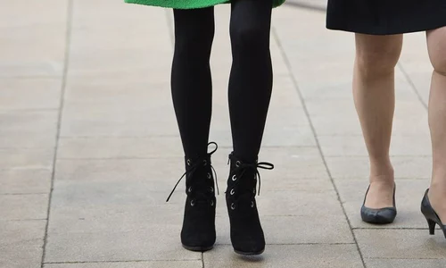 Kate Middleton a purtat o rochie verde Eponine jpeg