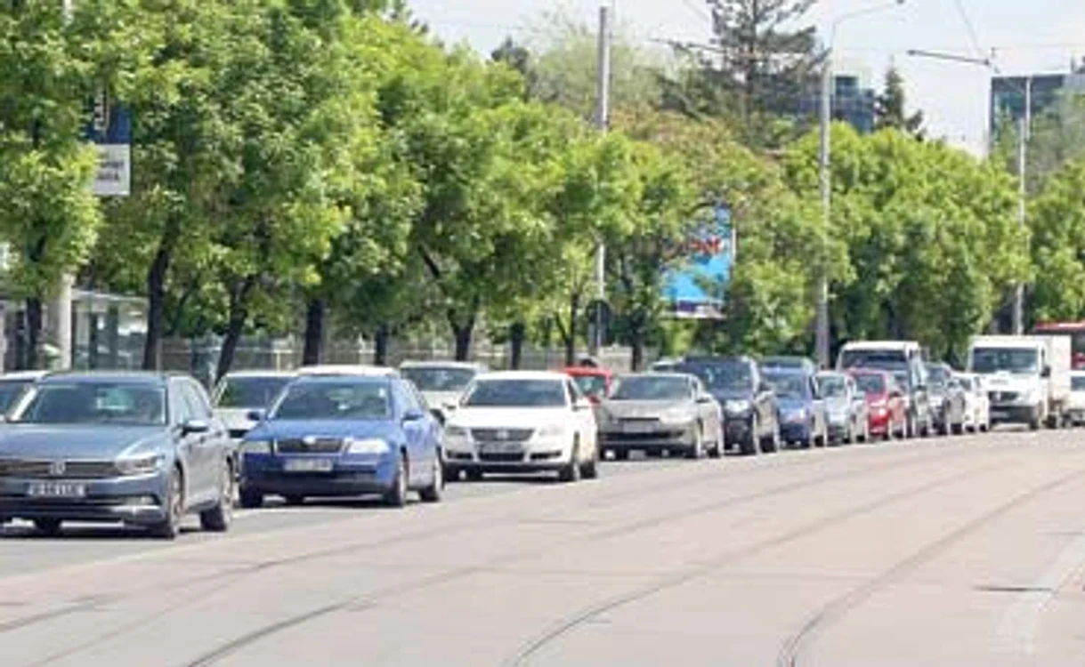 
    Bucureştiul se află pe locul 5  într-un top mondial al  oraşelor cu cele mai mari  probleme de trafic rutierFoto: Dorin Constanda  