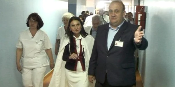 Ministrul Sănătăţii Sorina Pintea la Spitalul Horezu - Vâlcea Foto evenimentvalcean ro