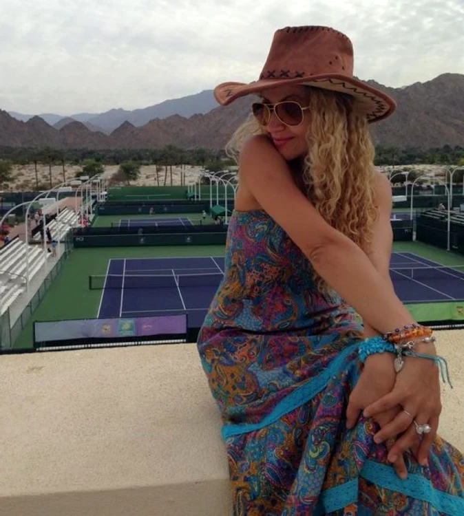 
    Anamaria Ferentz s-a îndrăgostit de tenis şi de marii campioni ai acestui sport. (Foto: arhiva personală)  
