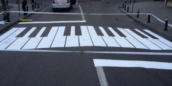 Trei treceri de pietoni au fost pictate în centrul Craiovei