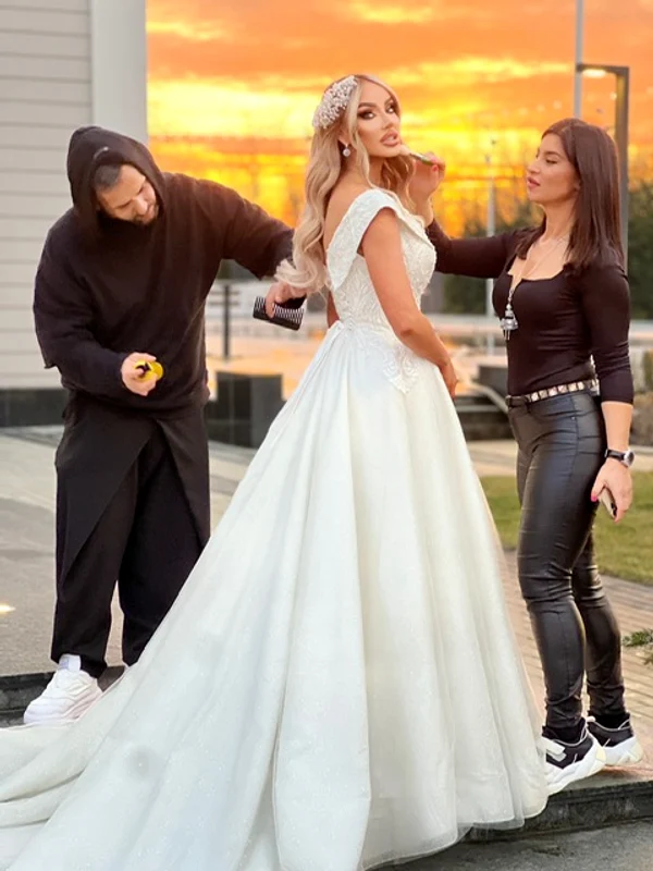 Bianca Drăgușanu și make-up artistul Elena Ciftci Sursa: arhivă personală
