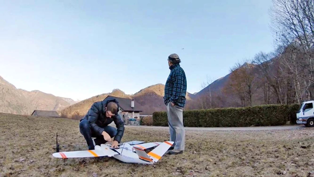Aparatul de zbor a ajuns cu succes după ce a traversat Alpii, la Wolfenschiessen, cantonul Nidwalden