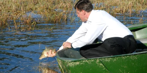 Dorin Chirtoacă a promis că va umple lacul cu pești