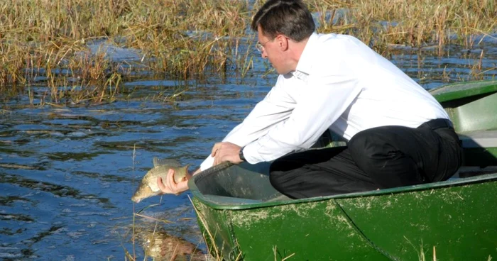 Dorin Chirtoacă a promis că va umple lacul cu pești