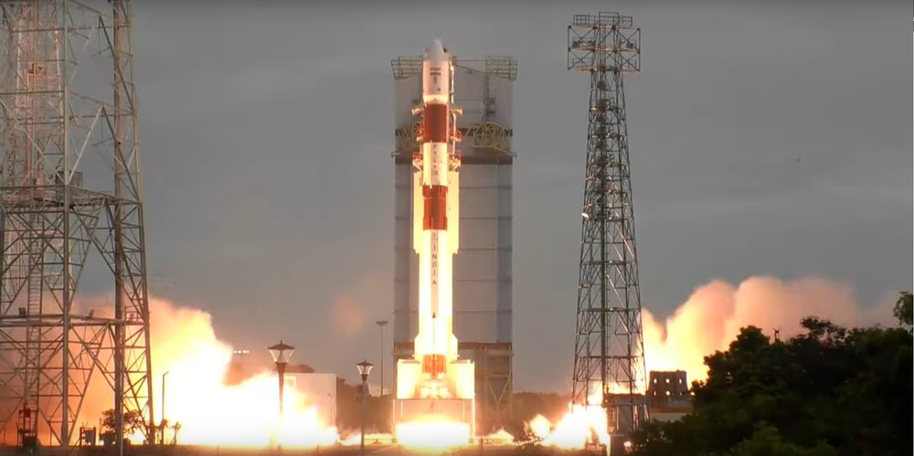 India a lansat șapte noi sateliți cu racheta PSLV VIDEO