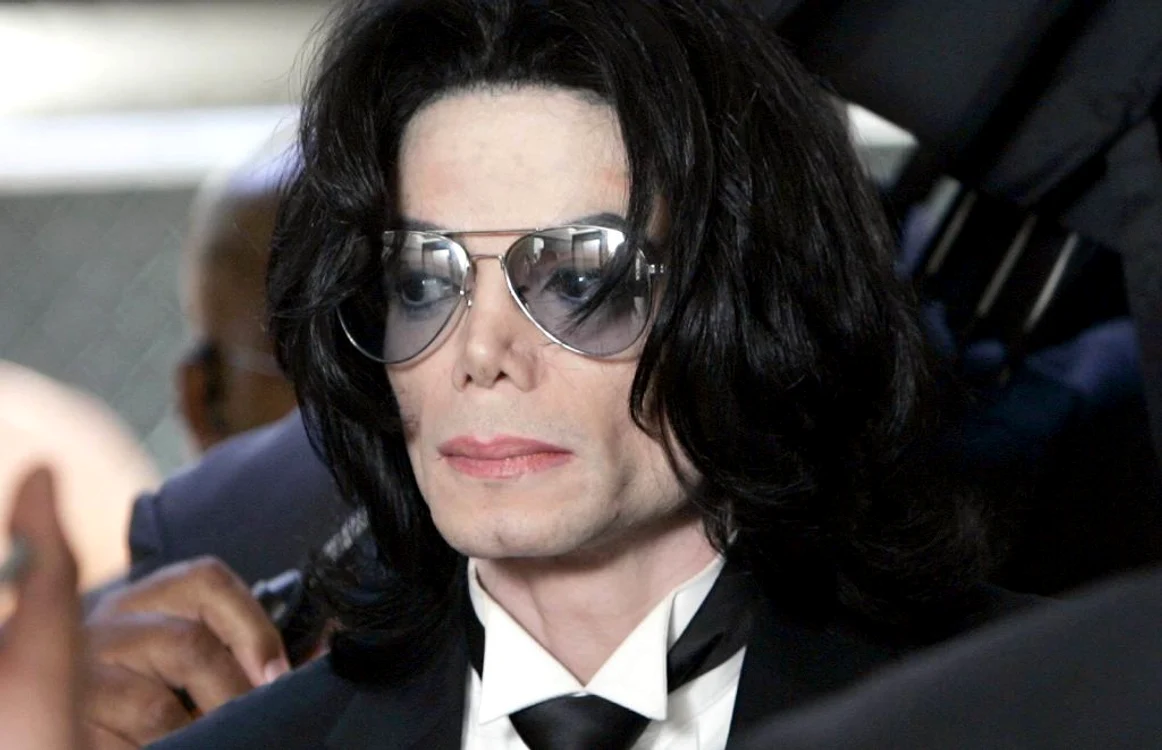 Michael Jackson a murit în 2009 din cauza administrării unui tranchilizant puternic FOTO Click