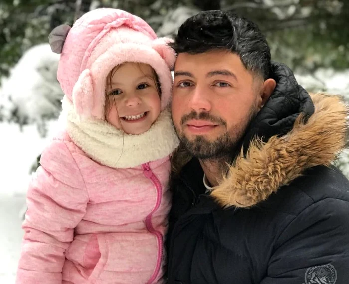 Evelin are un adevărat partener de joacă în tatăl ei