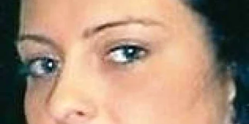 Tânăra se numeşte Tudorache Sorina-Oana și are 18 ani