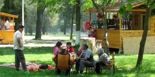 Ploieştenii sunt aşteptaţi cu diverse atracţii pe Valea Prahovei-imagine arhivă