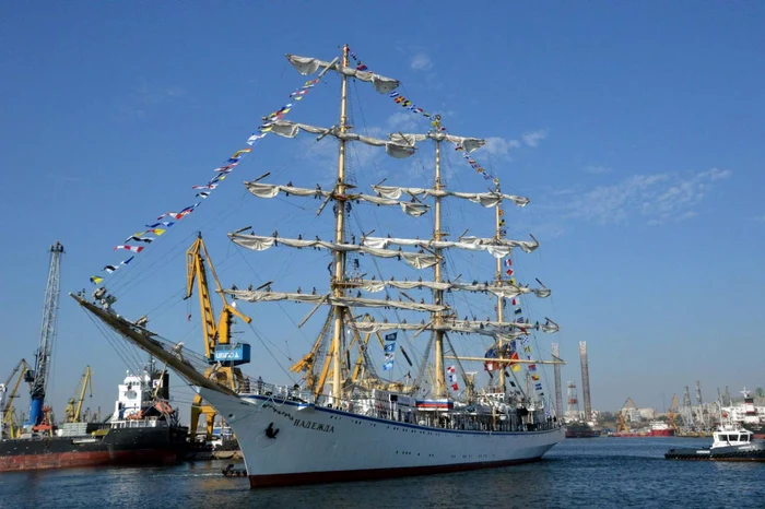 
    Pe Litoral are loc, în acest weekend, «Regata Marilor Veliere» la care vor participa 15 ambarcațiuni  