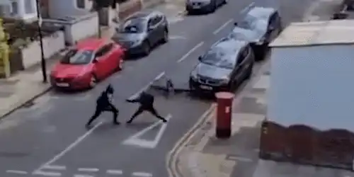 bataie2 gif