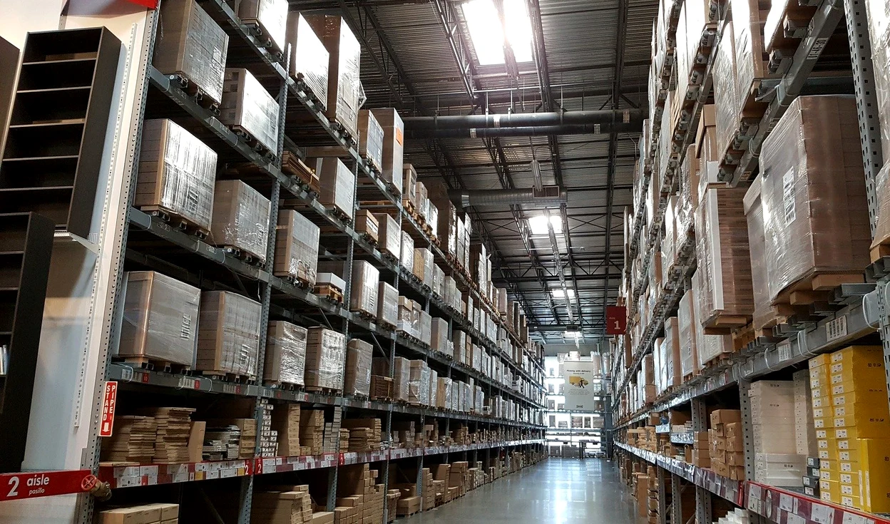 Chiriile din București pentru spații industriale sunt cu 20-25% mai mici față de Varșovia sau Budapesta
