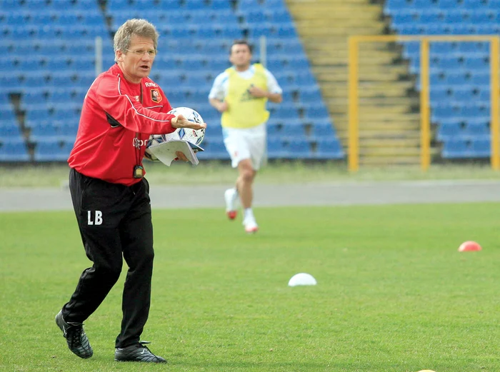 Ladislau Bölöni este liber de contract, după ce a plecat de la Al-Khor, din Qatar