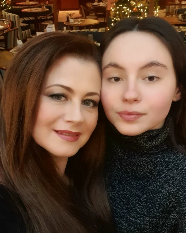7 corina danila si riana jpg jpeg