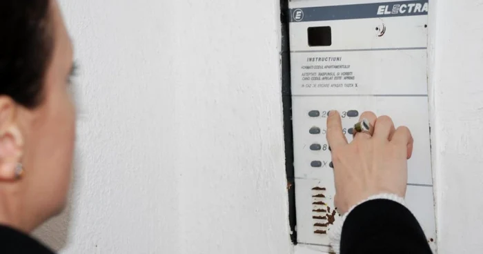 Interfonul este uneori folosit abuziv de intruşi