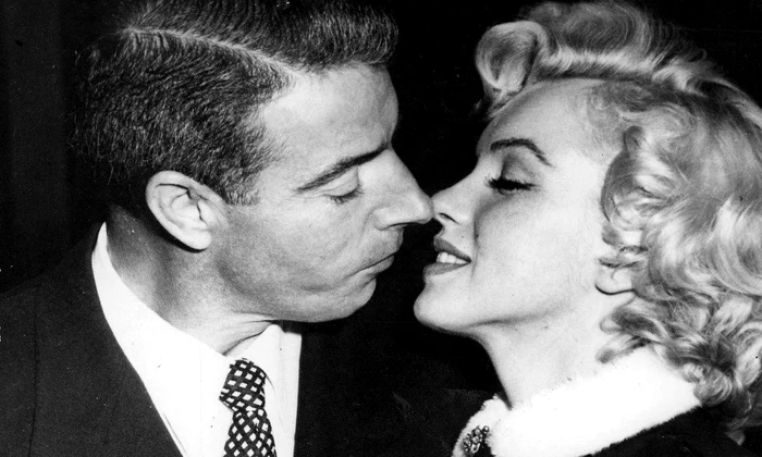 Calendar 14 ianuarie: 1954   Actrița americană Marilyn Monroe s a căsătorit cu jucătorul de baseball Joe DiMaggio jpeg