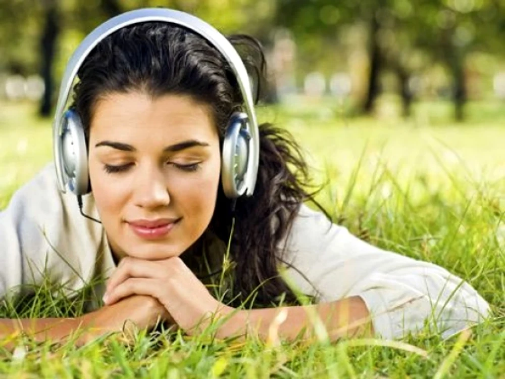 Muzicoterapia poate calma durerea, te scapă de anxietate și scade tensiunea arterială
