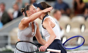 Kostyuk si Svitolina jpg