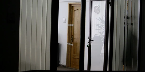 Birourile directorilor E.On Gaz din Cluj au fost sigilate dimineaţă
