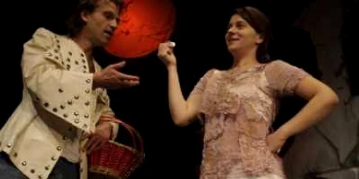 Iaşi: La Ateneul Tărăraşi se joacă joi „Love4all“ (FOTO)
