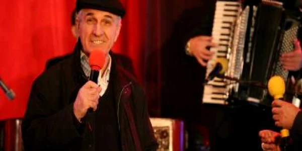 Gheorghe Dinică, ţinut în viaţă de aparate - UPDATE