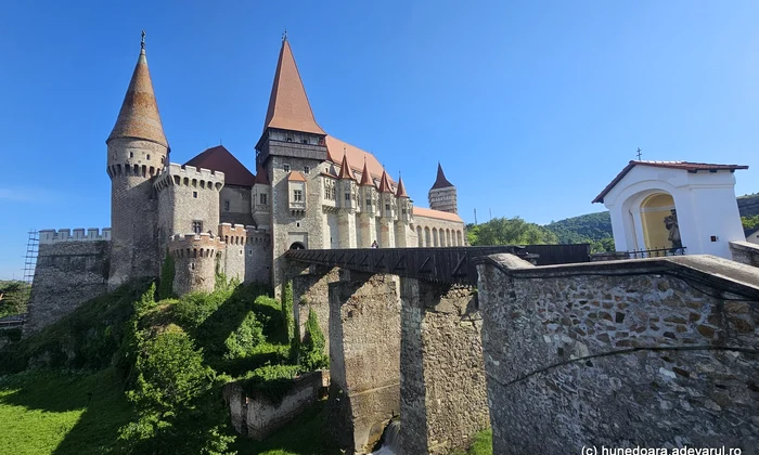 Castelul Corvinilor din Hunedoara  Foto Daniel Guță  ADEVĂRUL (1) jpg