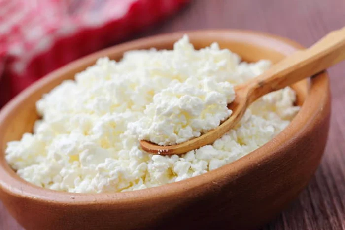 Brânza de vaci este ingredientul principal al rețetei / foto: IStock