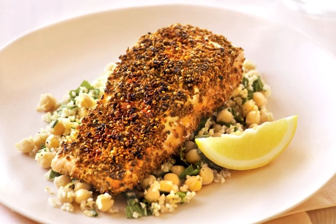 Somon cu condimente si salata de bulgur jpeg