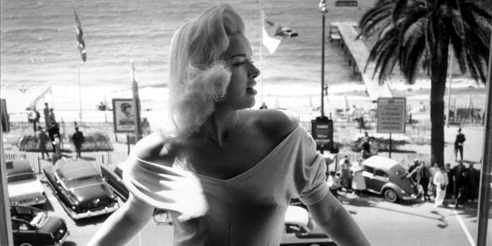 DIANA DORS