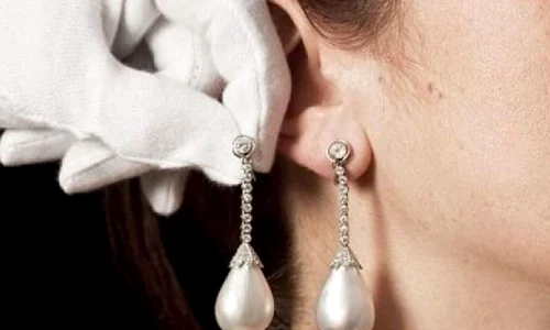 Cerceii dăruiţi de Carol al II lea Elenei Lupescu, vânduţi peste aşteptări jpeg